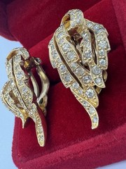 Vintage Rare Signed JOMAZ Gold Plated Diamond Rhinestone Clip Earrings LEAF des