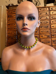 Antique 1930s 1940s Bakelite Beaded Necklace in Olive Green w/Black Beads