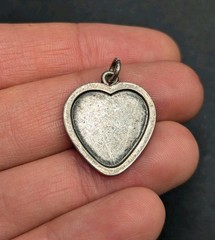 Vtg 1943 Australia Sixpence Heart Shaped Coin Charm Pendant Sweetheart Jewelry