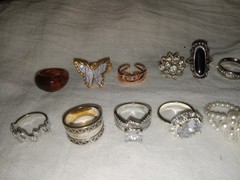 Mixed Lot of 14 Vintage & Fashion Rings Multicolor Metal Glass Pearl Plastic