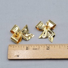 Vintage Tona Bow Gold Plated Pierced Earrings Drop 1.25″