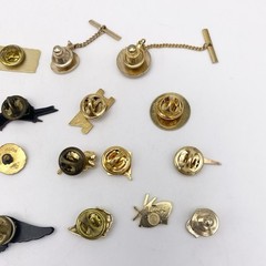 Vtg Lot Of Pins Lapel Pins Tie Tacks Collar Bar Silver And Gold Tone 28 Pieces