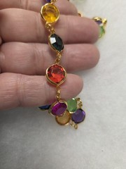 Vtg gold tone mix color Bezel lucite Necklace
