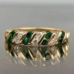 2.1Ct VVS1 Round Cut Lab Created Diamond Emerald Wedding 14K Yellow Gold FN Ring