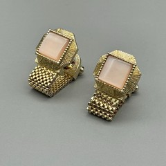 Vintage Gold Tone Cufflinks Pink Lucite Stone Mesh Wraparound Mens Retro Fashion