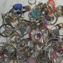 Big Vintage to Now Single Earrings Lot Mixed Jewelry Repair Craft Harvest Pounds