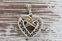 VINTAGE RED RUBY GEMSTONE HEART STERLING SILVER PENDANT 925 RETRO CLASSIC LOVE