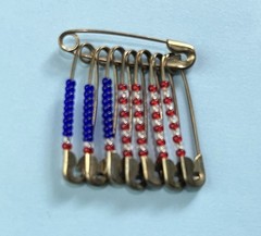 Vintage 1970’s Patriotic USA Flag American United States Flag Beads & Safety Pin