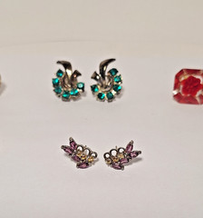 Lot of 5 Vintage Unbranded Rhinestone & 1 Gemstone Fashion Earrings