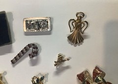 Vintage Lot 8 Christmas Brooch Pins AVON Angel Nativity Tree ROMAN Bow Reindeer