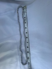 VINTAGE MONET 24″ GRAY FAUX PEARL HAND-KNOTTED MATINEE NECKLACE