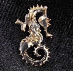 Vtg Nautical Brooch Lot Gold Tone Mother of Pearl Rhinestone Fish Seahorse Cameo