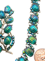 Stunning Vintage CORO Iridescent Peacock Molded Melon Stone Necklace & Brooch