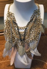 Vtg Boho Gold Heavy Mesh Chain Link Necklace Pink Feathers Rhinestones Crystal