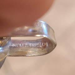 RLM Robert Lee Morris Studios Sterling Silver “One World” Hammered Disc Pendant