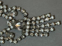 Vintage Costume Jewelry Lot Estate Rhinestone Pearl Necklaces Brooches Rings 13p