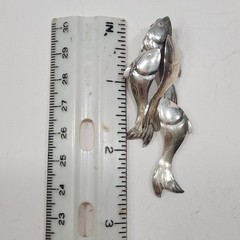 Unusual 70s Vintage Silvertone “Swimming Fish” Dangle Pierced Earrings