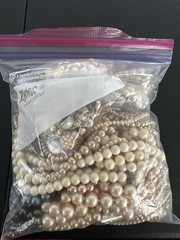 Huge-estate-jewelry-Lot-Faux Pearl- Costume Jewelry Lot A 38 Pieces