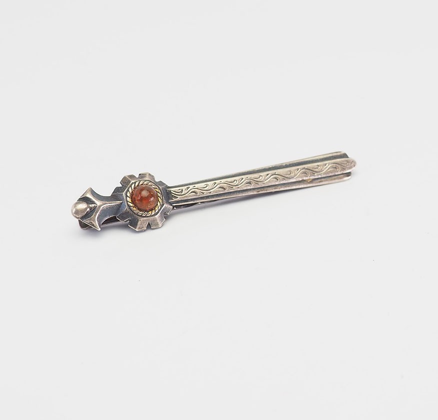 Vintage Latvia 875 silver Baltic amber Lacplesis sword brooch tie pin clasp