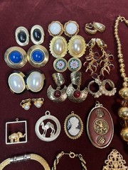 Vintage Gold Tone Jewelry Lot Of 26 Clip On Earrings Necklaces Waist Chain