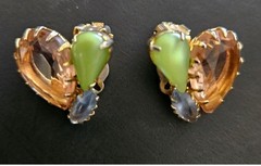 Vtg JULIANA D&E Cluster Faceted Multicolor Rhinestone Brooch & Clip-On Earrings