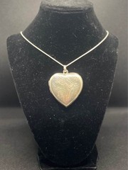 Vintage MASSIVE Sterling Silver Engraved Heart Locket Necklace and 28” chain