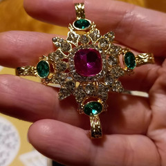 Women Men vintage Baroque Brooch – Antique Red Green Rhinestone Corsage!