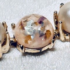 CORO pink confetti Lucite cabochon faux pearl bracelet fold over clasp vintage