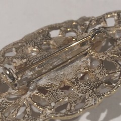 Vintage Ornate Frosted Yellow Gold Plated Pearl Pink Satin Glass Stone Brooch