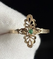 VINTAGE 10K YELLOW GOLD FILIGREE RING WITH GREEN GEMSTONE LADIES SIZE 6.75 VG