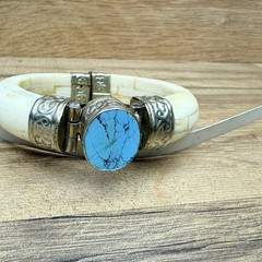 Vintage Water Buffalo Bone Turquoise Gemstone Silver Tone Hinged Bracelet 3.5”