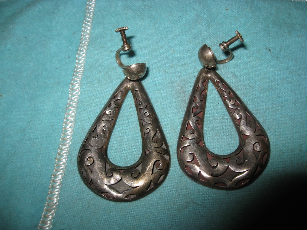 G.P. Signed Guad Jal 925 Mexico Sterling Screw Post Wavy Overlay Earrings