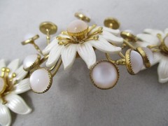 Vintage Flower Bracelet Moonstone 1950s 1960s Costume Jewelry