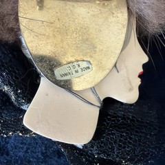 Vintage Brooch Pin Ladies Face With Fur Hat Bow At Neck