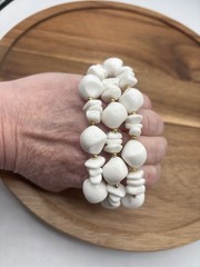 Vtg Lucite Textured Beaded Chip Necklace White Gold Beads 18”