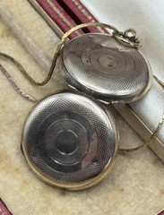 Antique Gold-Filled Locket w/ Tintype Photos & Vintage 18” Chain c.1800s