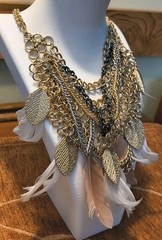 Vtg Boho Gold Heavy Mesh Chain Link Necklace Pink Feathers Rhinestones Crystal