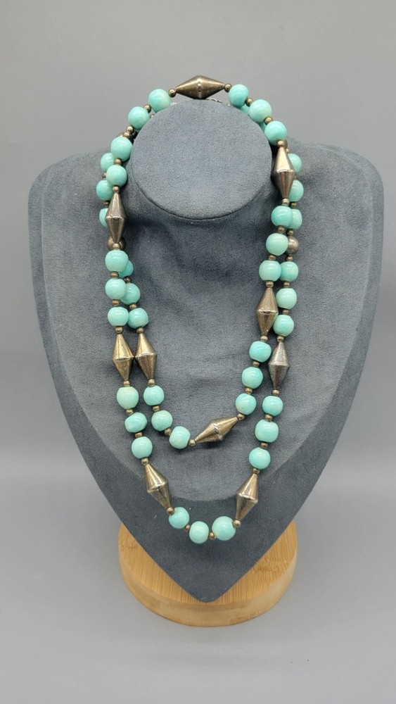 vintage carol Dauplaise silver tone turquoise color round beaded necklace N1D