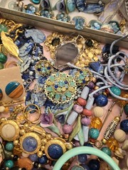 Beautiful Lot Of Estate Jewelry, Turquise, Teal & Green Many Signed