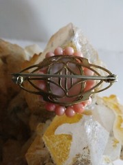 ART DECO 10K GOLD ANGEL SKIN CORAL HAND CAMEO PIN BROOCH BEAUTY