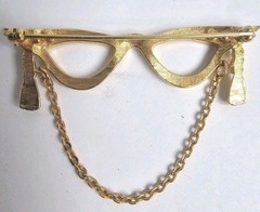 Avon Brooch Pin Cat Eye Glasses Tassel Rhinestone Gold Tone Gift Dangle VGT