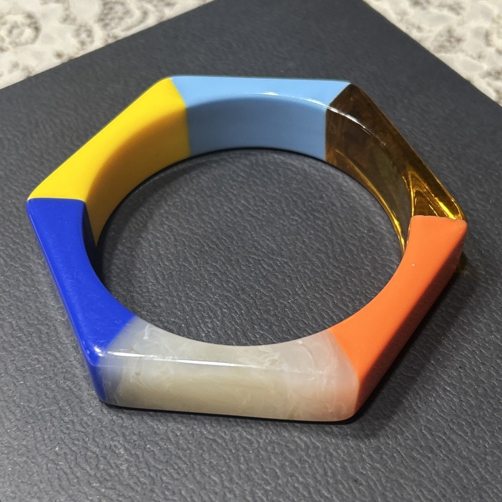 Vintage 2.5” Diameter Multicolor Retro Lucite Hexagon Bangle Bracelet