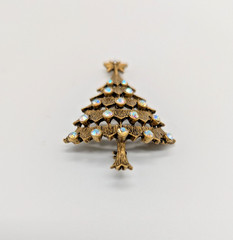 Vintage Christmas Tree Brass Tone Brooch Pin with Aurora Borealis Rhinestones