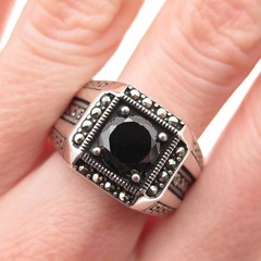 925 Sterling Silver Vintage Real Black Spinel & Marcasite Ring Size 11.25