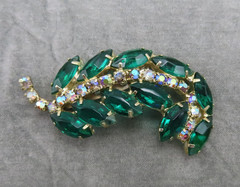 Juliana Rhinestone Brooch Vintage Pin AB Green Clear Faceted Crystal 2.5 in 38f