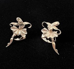 Vintage Gold Vermeil Ballerina Dancer Screw Back Earrings 1.5″ Made in Mexico