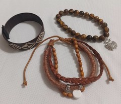 COOL Lot Of Vintage Tribal Jewelry Bone Beads Wood Shells Gemstones Leather Etc