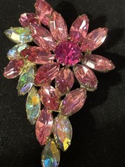 Juliana Brooch Produced By D&E 1960’s Brooch
