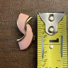 Vintage ‘Coro’ Pink & Gold tone Thermoset Bracelet and clip-on earrings