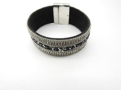 Hildie & Jo Black Clear Rhinestone Silver Tone Metal Magnetic Bracelet Vintage